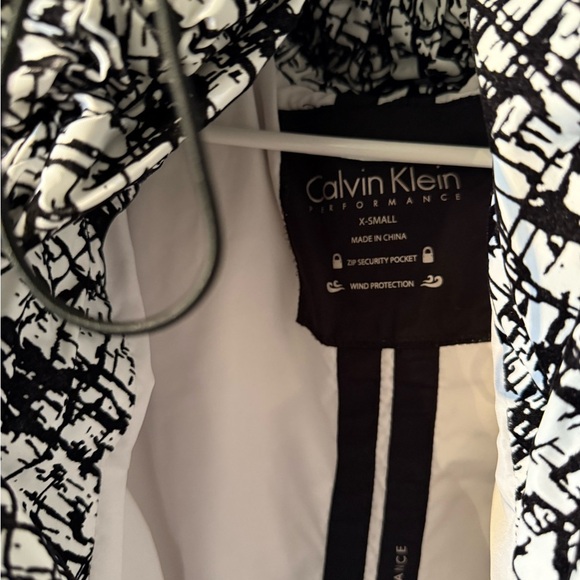Calvin Klein Black and White Patterned Jacket - Picture 3 of 12